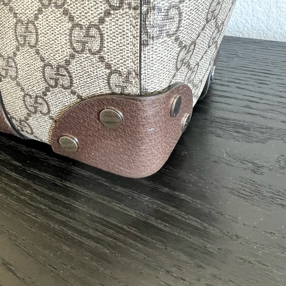 Authentic Gucci GG Supreme Tote Bag. - Picture 5 of 16